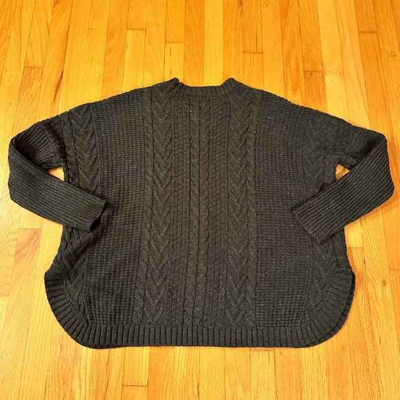 Natural Reflections - Dark Grey Cable Knit Crewneck Long Sleeve Sweater - US M - Picture 4 of 7